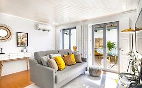 Artsy Retreat In The Heart Of Porto